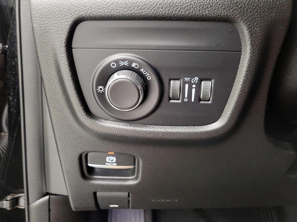 used 2022 Jeep Grand Cherokee car, priced at $34,998