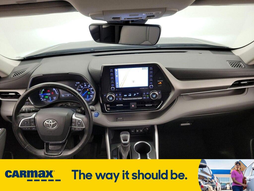 used 2021 Toyota Highlander Hybrid car, priced at $36,998