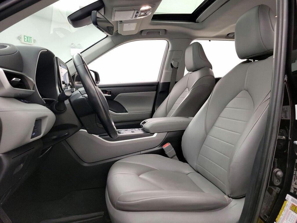 used 2021 Toyota Highlander Hybrid car, priced at $36,998
