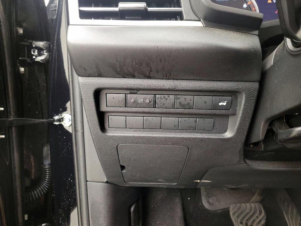 used 2022 Mitsubishi Outlander car, priced at $25,998