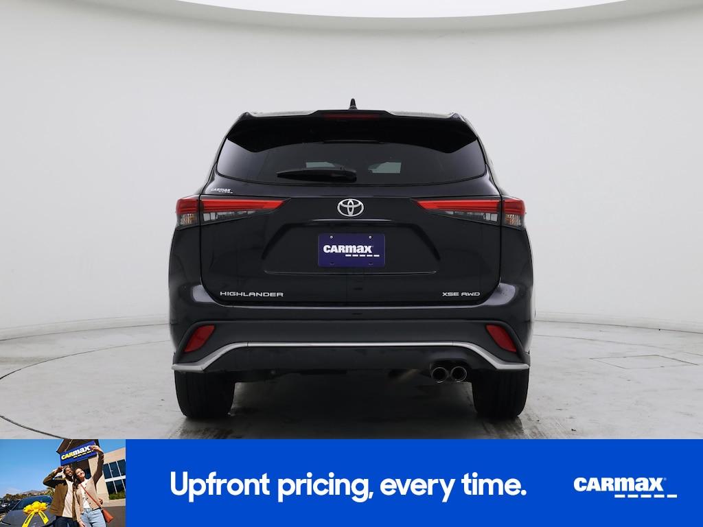 used 2022 Toyota Highlander car, priced at $39,998