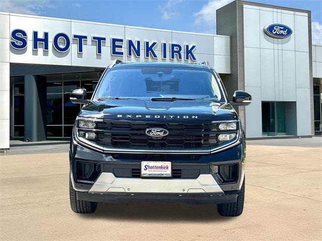 new 2025 Ford Expedition Max car, priced at $92,995