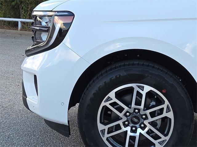 new 2025 Ford Expedition car, priced at $67,053