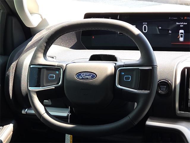 new 2025 Ford Expedition car, priced at $67,142