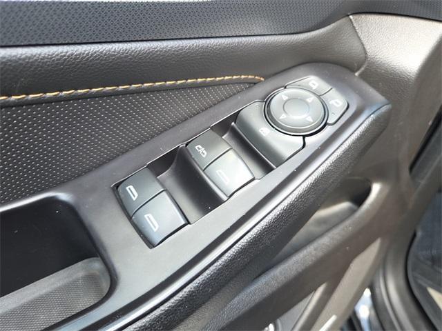 used 2020 Chevrolet Traverse car, priced at $28,811