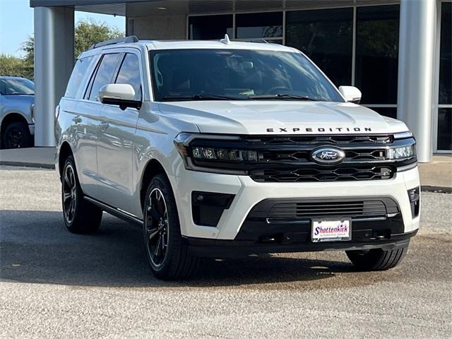 new 2024 Ford Expedition car, priced at $75,816