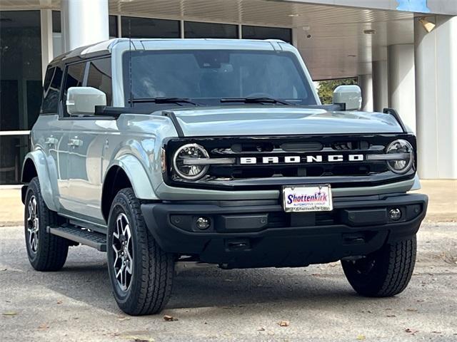 new 2024 Ford Bronco car, priced at $52,558