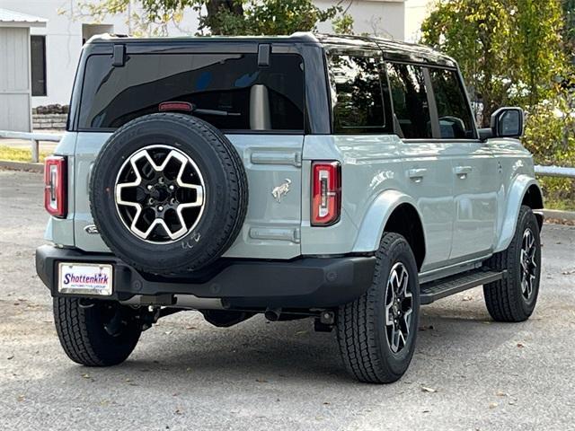 new 2024 Ford Bronco car, priced at $52,558