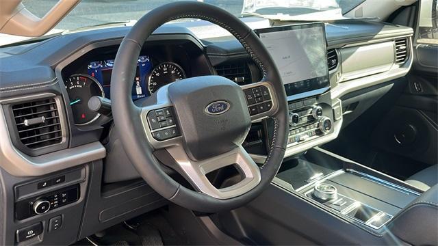 new 2024 Ford Expedition car, priced at $61,960