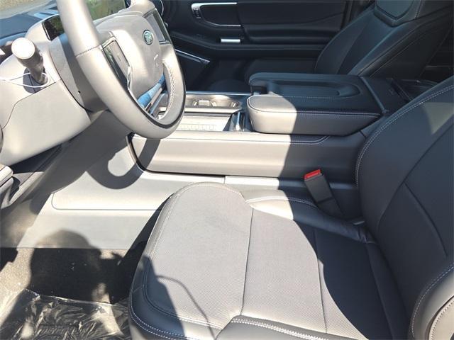 new 2025 Ford Expedition car, priced at $81,260
