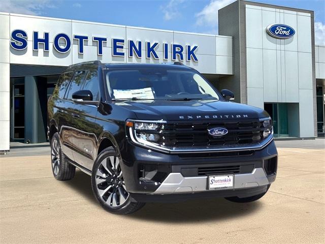 new 2025 Ford Expedition car, priced at $80,255