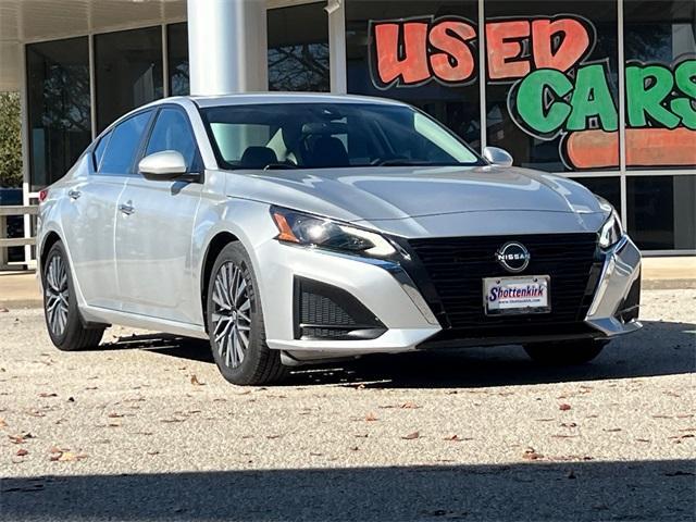 used 2023 Nissan Altima car, priced at $19,328