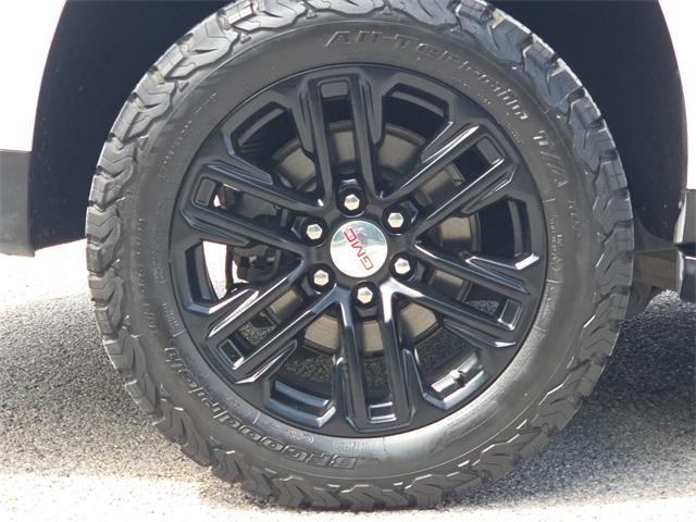 used 2021 GMC Yukon XL car, priced at $48,225
