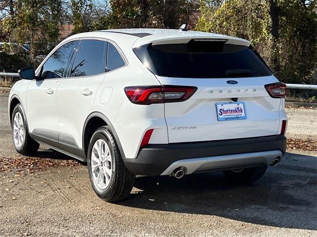 new 2025 Ford Escape car, priced at $28,052