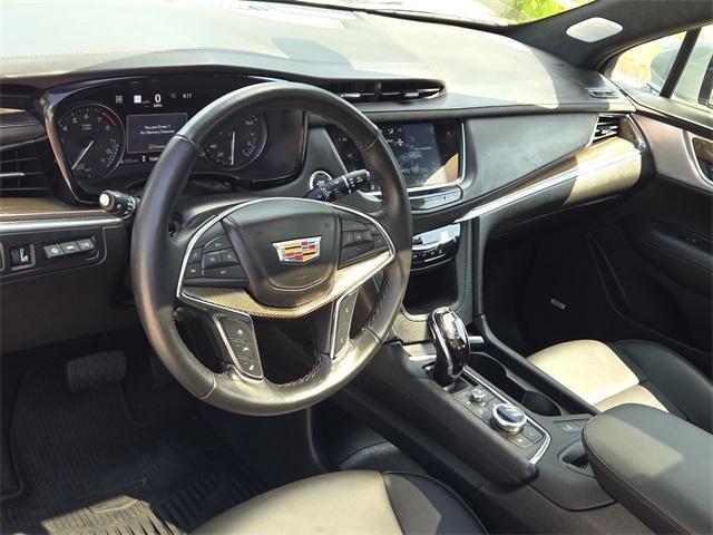 used 2024 Cadillac XT5 car, priced at $47,453