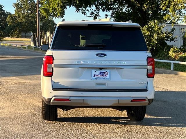 new 2024 Ford Expedition Max car, priced at $59,612