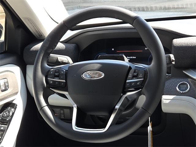 new 2025 Ford Explorer car, priced at $54,426