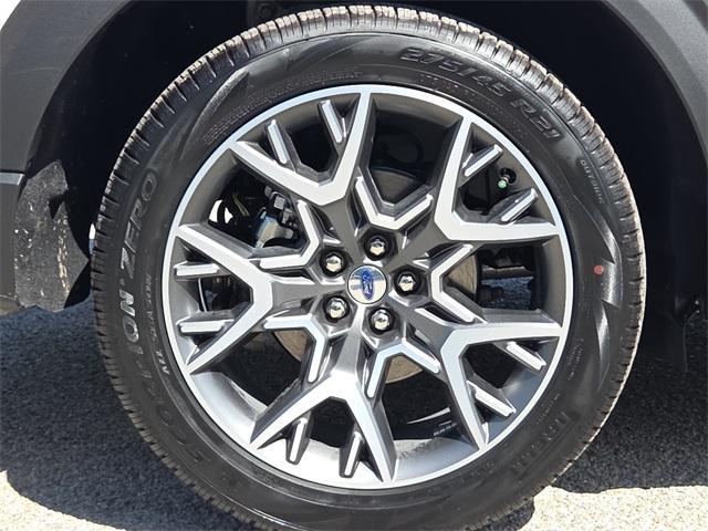 new 2025 Ford Explorer car, priced at $54,426
