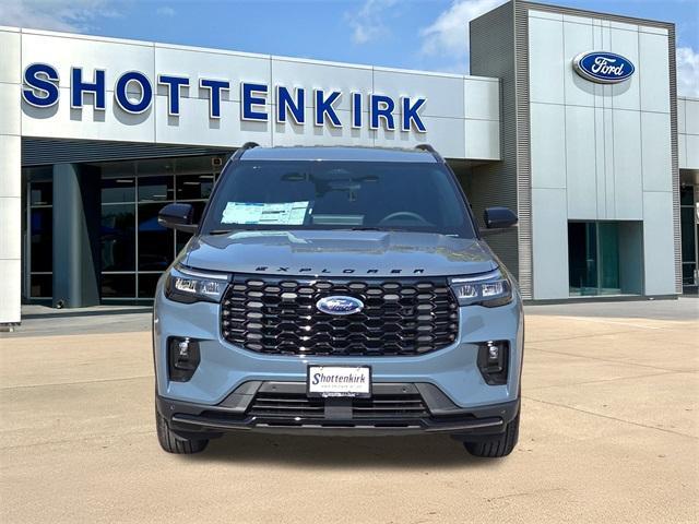 new 2025 Ford Explorer car, priced at $42,777