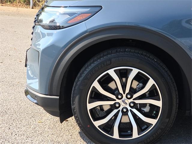new 2025 Ford Explorer car, priced at $42,777