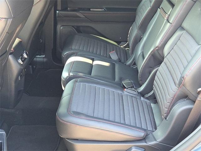 new 2025 Ford Explorer car, priced at $42,777