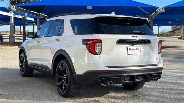 new 2024 Ford Explorer car, priced at $61,157