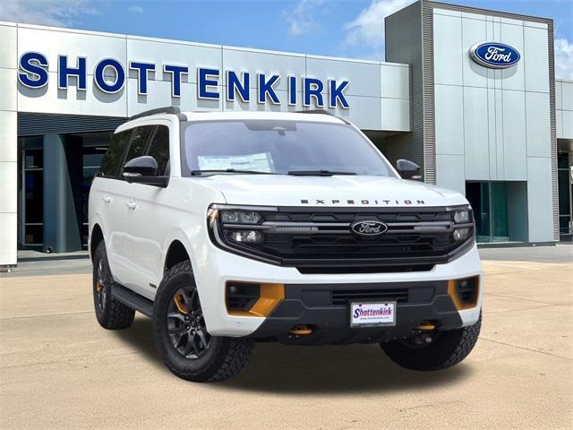 new 2025 Ford Expedition car, priced at $86,625