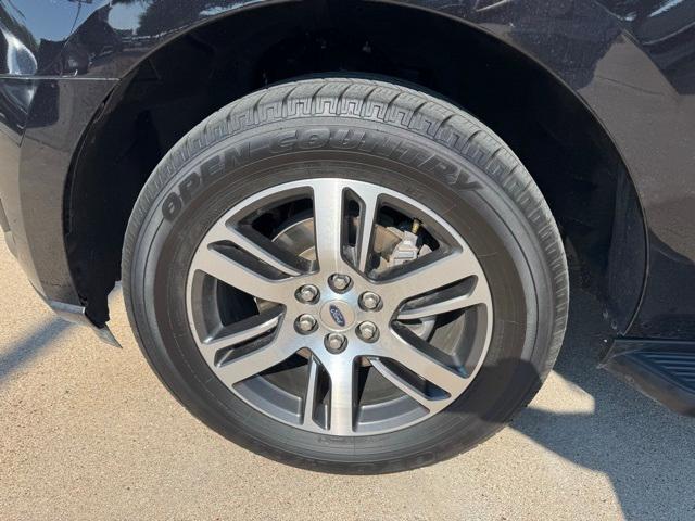 used 2024 Ford Expedition car, priced at $49,929