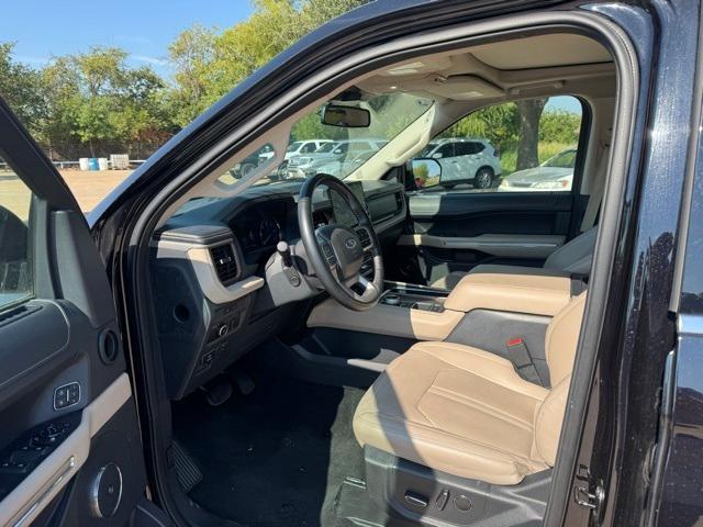 used 2024 Ford Expedition car, priced at $49,929