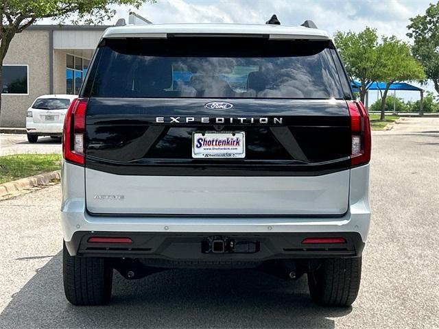 new 2025 Ford Expedition car, priced at $68,210