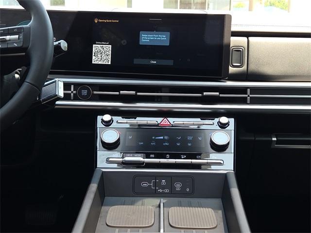 used 2025 Hyundai Santa Fe car, priced at $41,021