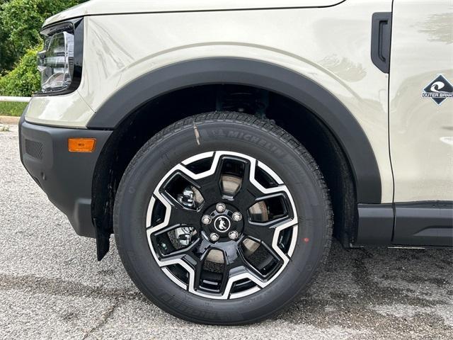 new 2025 Ford Bronco Sport car, priced at $36,952
