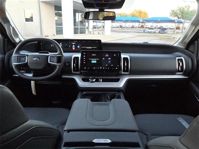 new 2025 Ford Expedition car, priced at $69,345