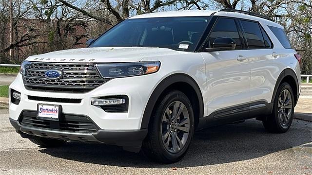 new 2024 Ford Explorer car, priced at $44,240