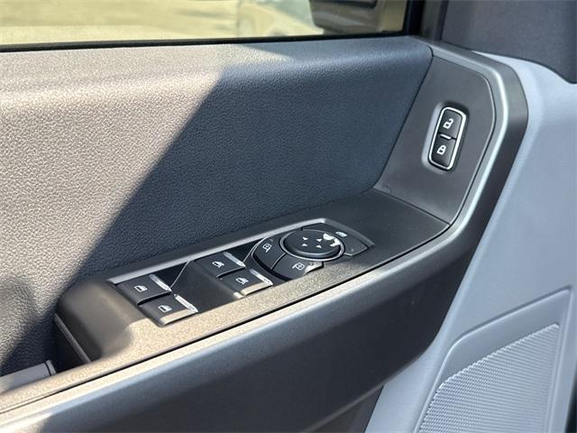 new 2025 Ford F-250 car, priced at $65,271