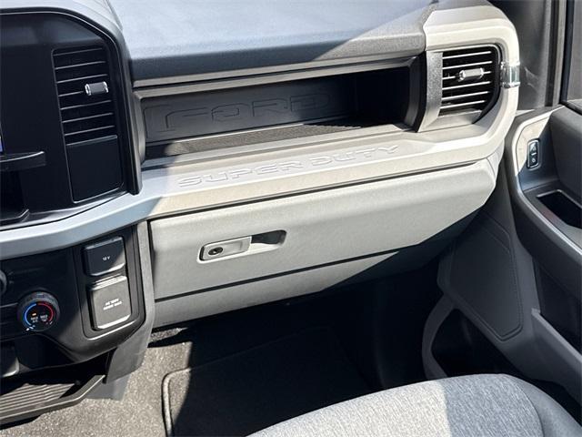 new 2025 Ford F-250 car, priced at $65,271