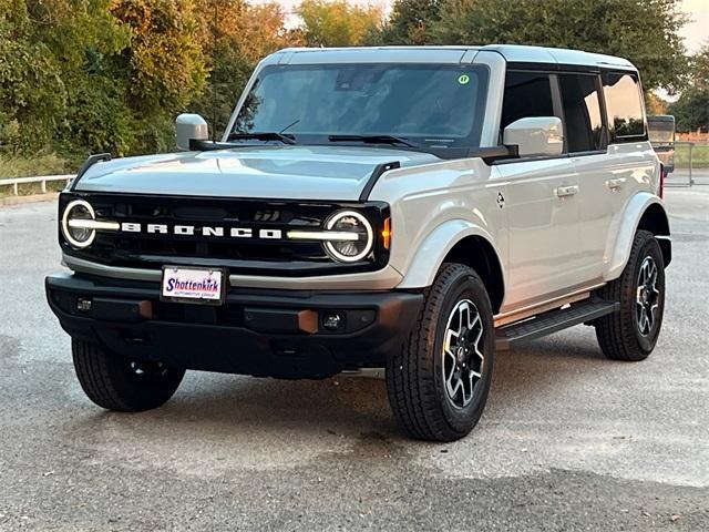 new 2024 Ford Bronco car, priced at $52,558