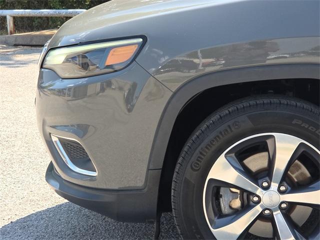 used 2019 Jeep Cherokee car, priced at $18,271