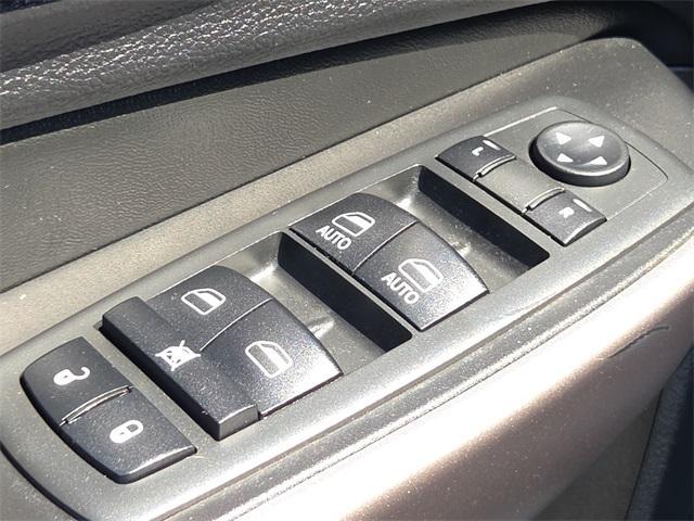 used 2019 Jeep Cherokee car, priced at $18,271