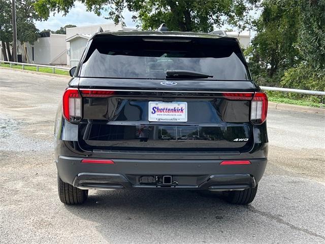 new 2025 Ford Explorer car, priced at $45,817