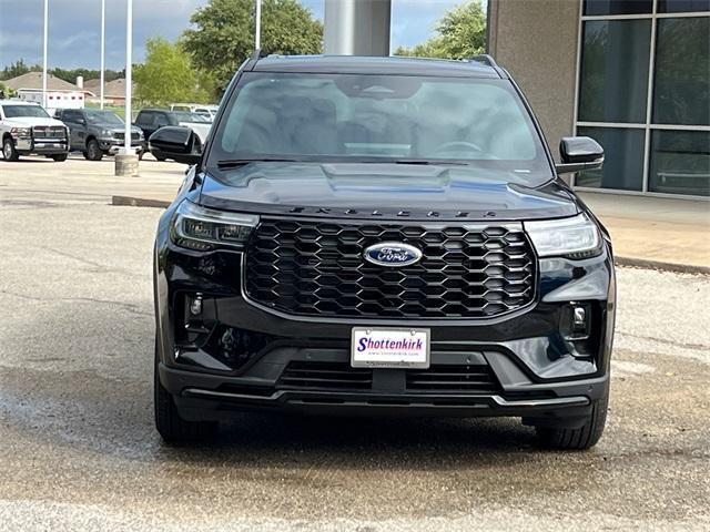 new 2025 Ford Explorer car, priced at $45,817