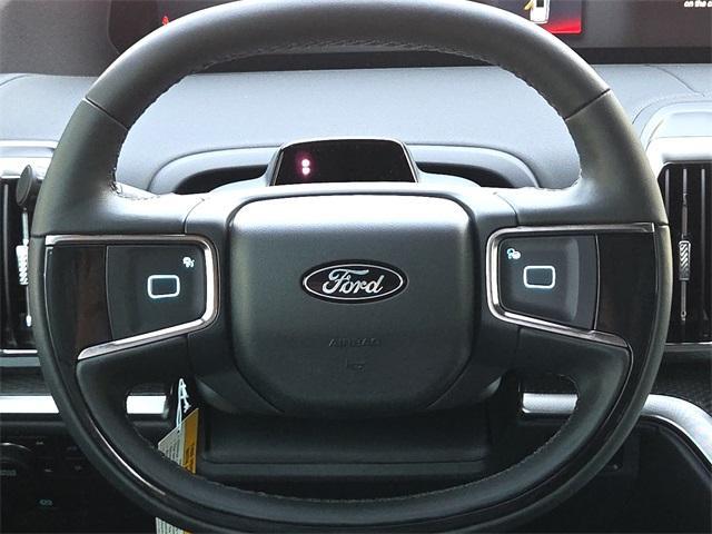 new 2025 Ford Expedition car, priced at $81,010