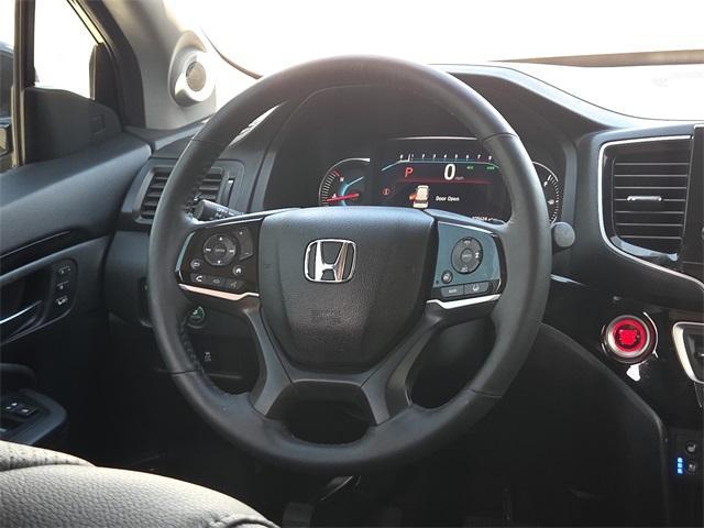 used 2022 Honda Pilot car, priced at $36,294
