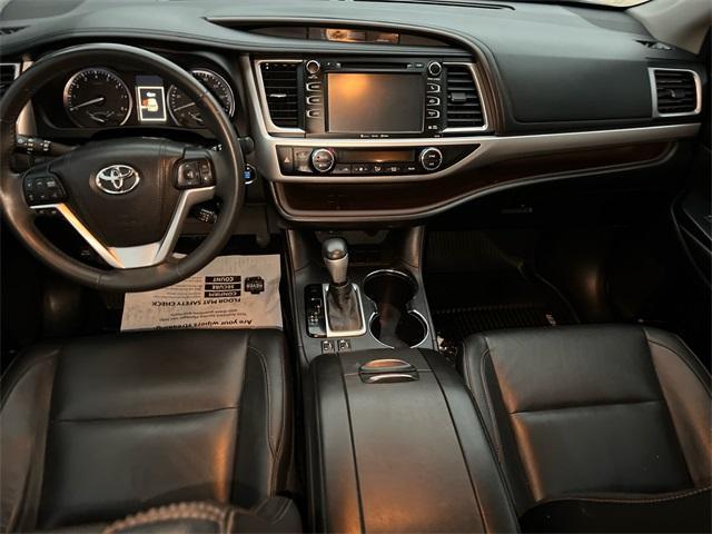 used 2016 Toyota Highlander car, priced at $22,396