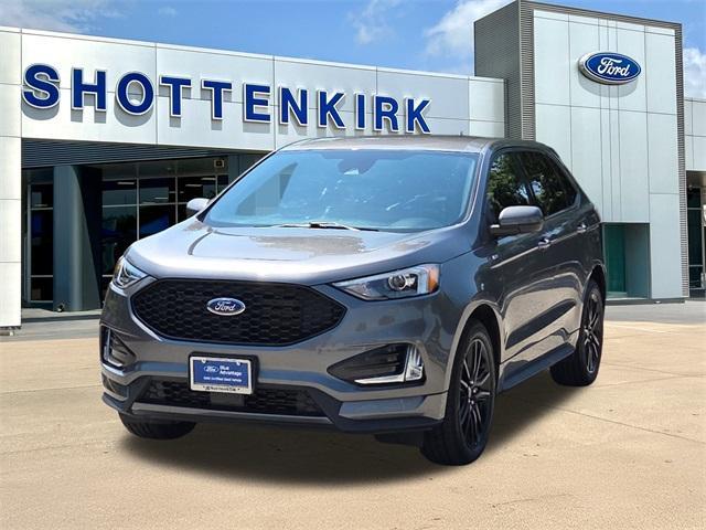 used 2024 Ford Edge car, priced at $31,461