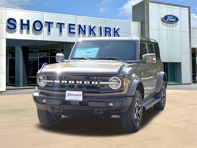new 2025 Ford Bronco car, priced at $53,656