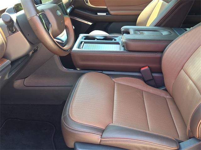 new 2025 Ford Expedition car, priced at $85,224