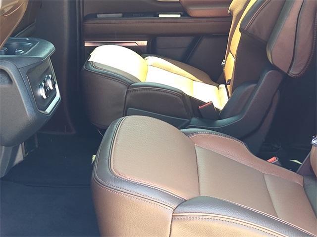 new 2025 Ford Expedition car, priced at $85,224