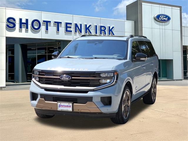 new 2025 Ford Expedition car, priced at $85,224