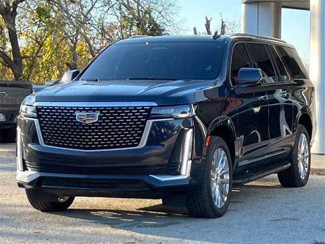 used 2023 Cadillac Escalade ESV car, priced at $75,397